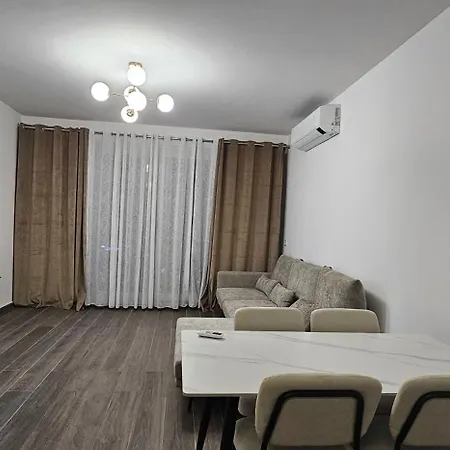 Appartement Free Parking Skanderbeg Square - Spacious Tirana