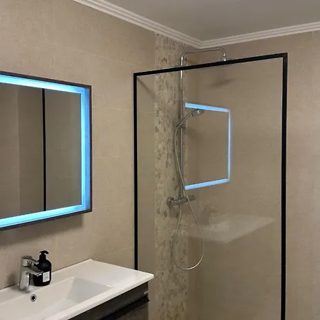 Appartement Free Parking Skanderbeg Square - Spacious Tirana