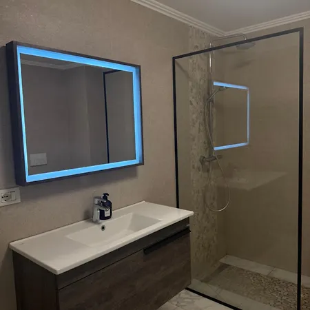 Free Parking Skanderbeg Square - Spacious