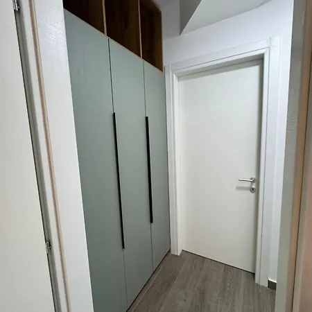 Free Parking Skanderbeg Square - Spacious Tirana