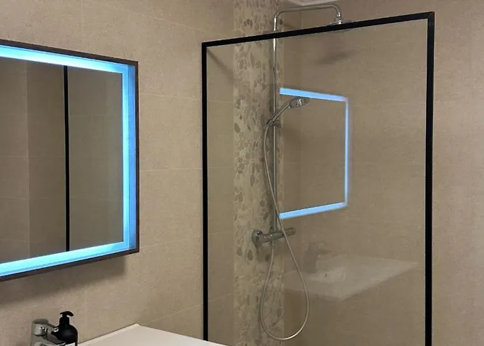 Апартаменты Free Parking Skanderbeg Square - Spacious Тирана